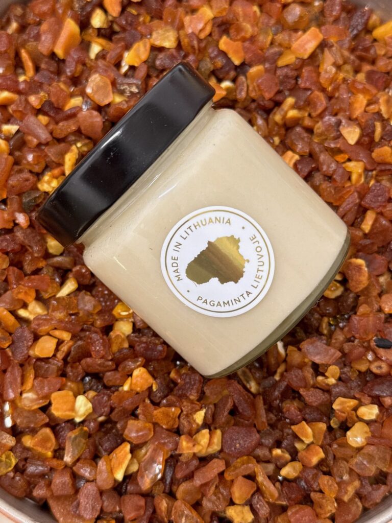 Baltijos Gintarų Šilko Medus - Medus su gintaru